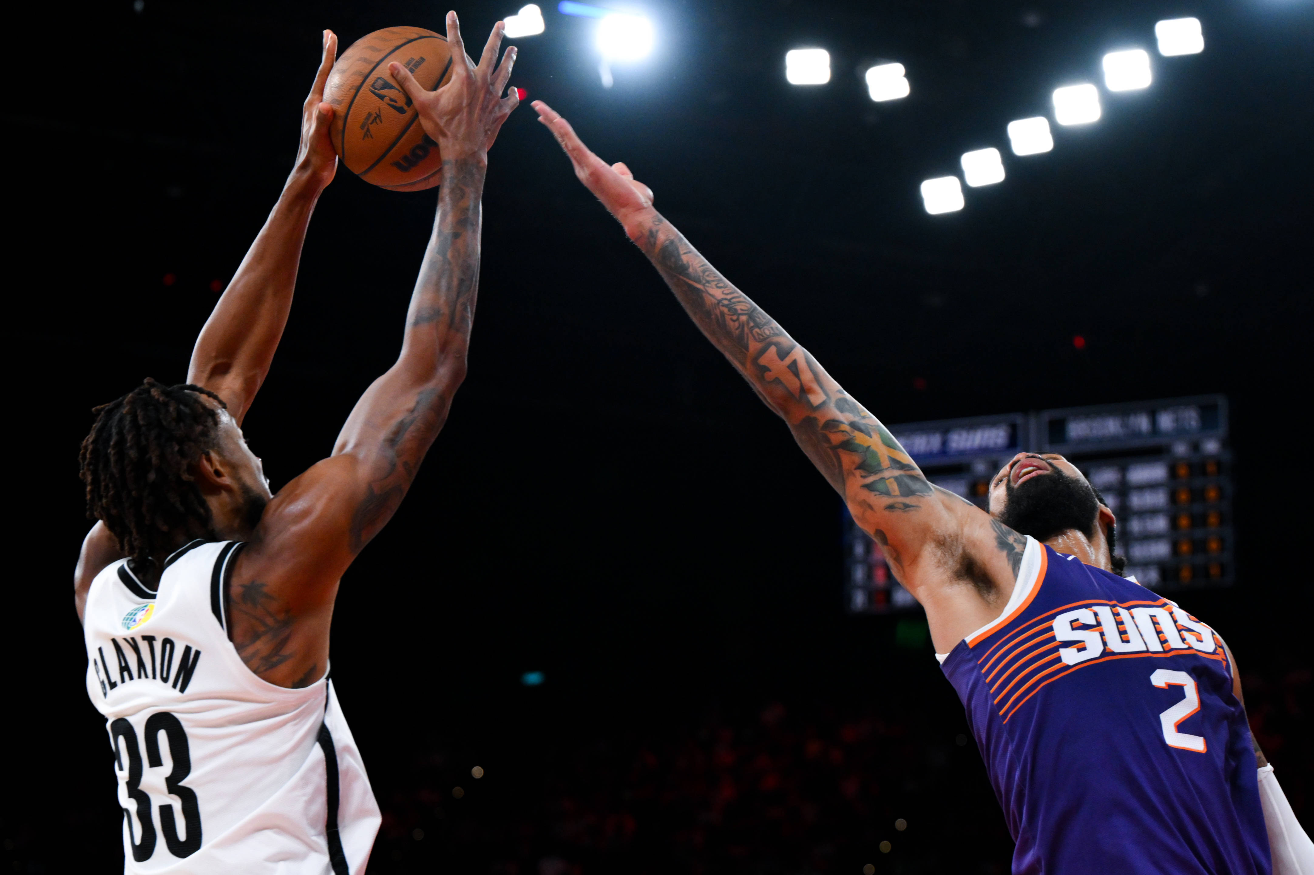 尼斯迎NBA季后赛关键赛，清晨篮板制胜，管理层满意，团队化学反应显著的简单介绍-jiuyou体育