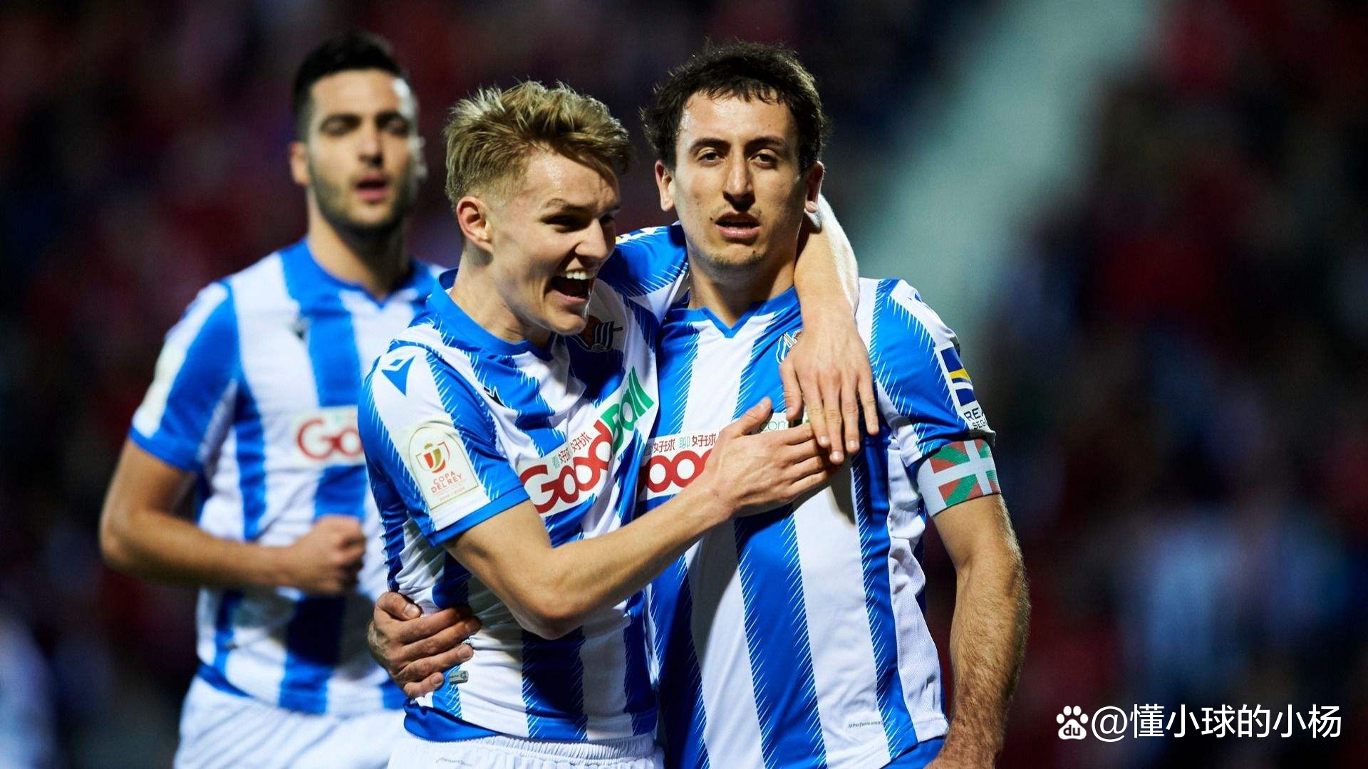 包含赛地聚焦——欧联关键时刻热度飙升；莱比锡战术微调；悬念犹存；更衣室氛围转暖的词条