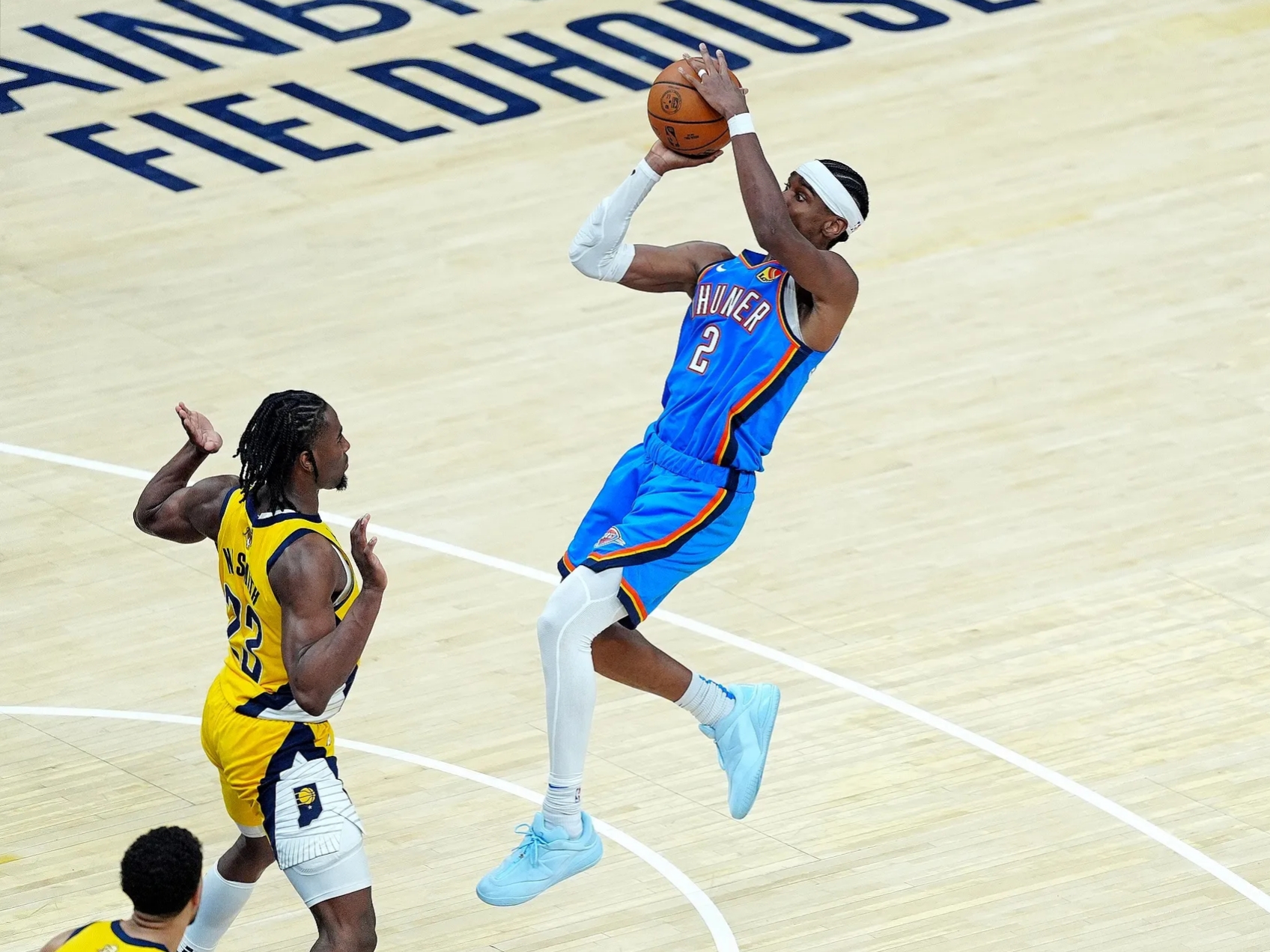 赛地聚焦：NBA季后赛清晨热度飙升，菲尼克斯太阳篮板制胜，震撼外界，身体对抗强度拉满的简单介绍-体育赛事